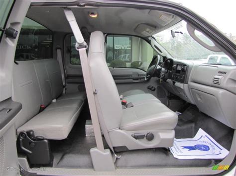 Medium Flint Interior 2006 Ford F250 Super Duty XL SuperCab 4x4 Photo #47304440 | GTCarLot.com