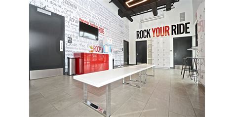 Cyclebar® Premium Indoor Cycling Franchise Buyers Guide