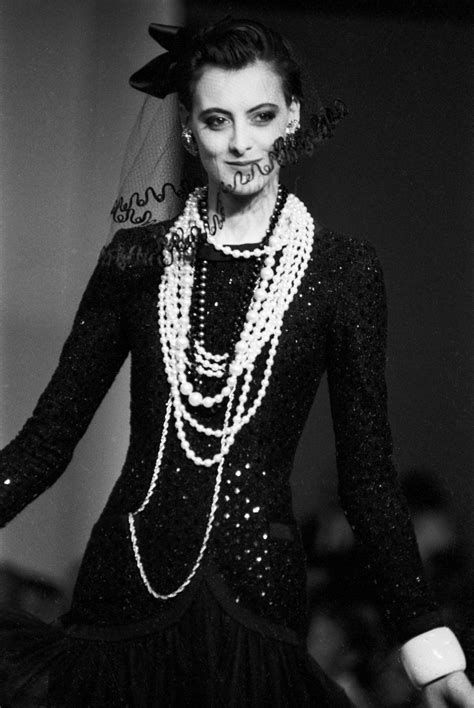 Chanel Style By Karl Lagerfeld In The 1980s Chanel Fashion Style