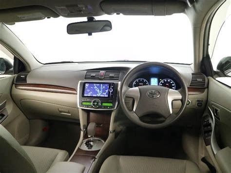 Toyota Premio used car pictures - 2012 model Silver color photo