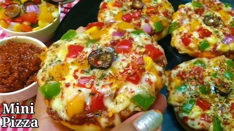 Mini Pizza Recipeबिना यीस्ट तवे पर पिज़्ज़ा बनाने का सबसे आसान तरीका