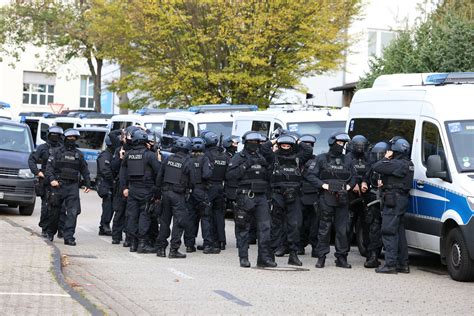 Siegburg Polizei Nach Amokalarm Im Großeinsatz Fotos