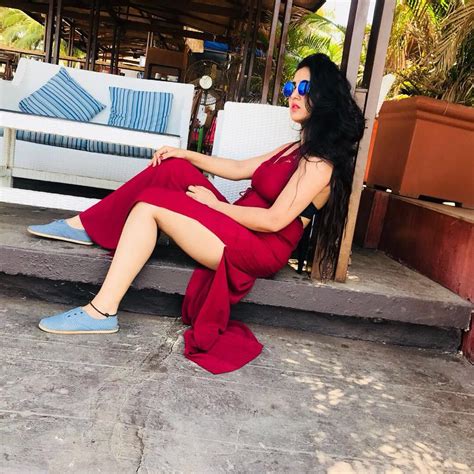 The Guide To Hot Celebrity Movies And WebSeries Divya Singh Actress