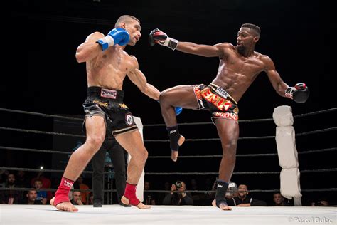 Cédric Doumbe Le Triple Champion Du Glory Se Lance Dans Le Mma