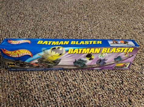 Hot Wheels Batman Blaster Track Hobbies Toys Toys Games On Carousell