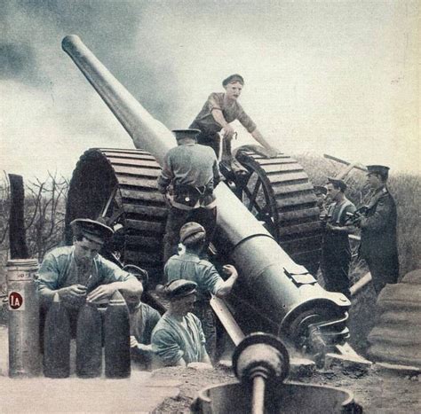 Heavy Artillery squads at the battle of the Somme (1916) : r/ww1