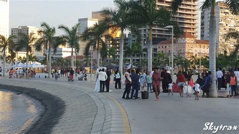 Nova marginal de Luanda transformou se em moldura fotográfica de