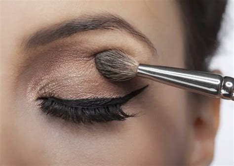 Maquillaje Elegante Looks Cl Sicos Para Noche O D A Con Paso A Paso