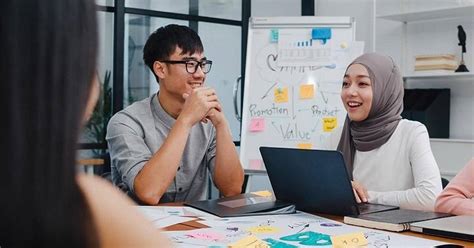 Big Booty, Big Impact: This Tech Nerd is Changing the World - fc7fvxo