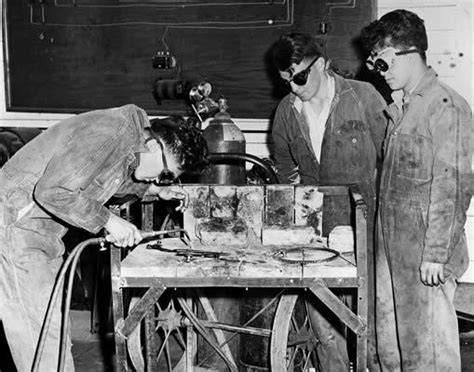 Welding 1950 1959 Viu History Viu Canada