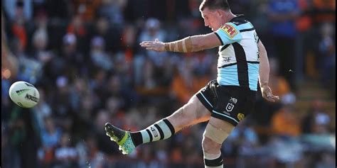 Action Shot Of Paul Gallen Taking His First And Last Field Goal Rnrl