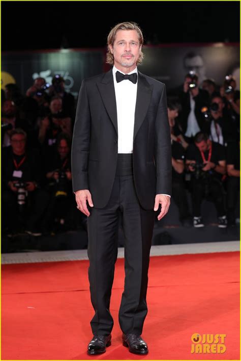 Brad Pitt Looks So Suave In A Tux At Ad Astra Venice Premiere Photo 4342218 Brad Pitt