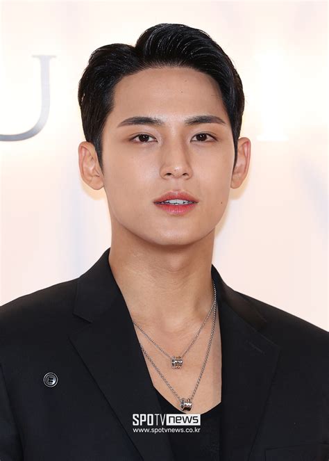 Mingyu Seventeen ที่งาน Bulgaristudio Global Event Bzero1 25th