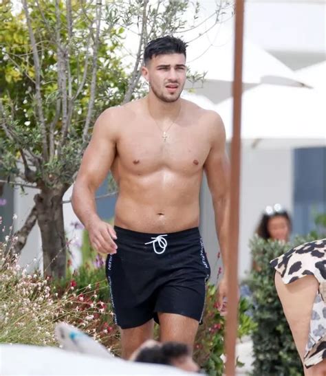 Molly Mae Hague Looks Incredible In Floral Bikini On Holiday With Tommy Fury As She Fires