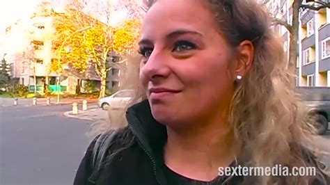 Milf Blonde Se Fait Baiser Par Un Tranger Lecoinporno