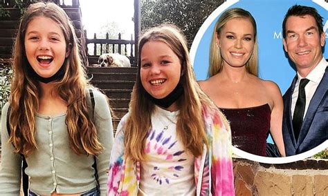 Rebecca Romijn Shares Photo Of Her Twin Daughters With Jerry O Connell As They Begin School Year