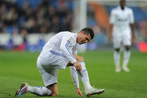 Cristiano Ronaldo Injury May Sideline Real Madrid Star For 3 Weeks ...