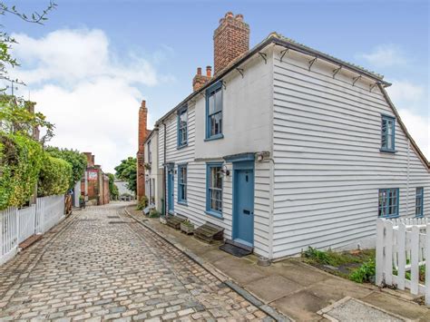 Bed Detached House For Sale In High Street Upnor Rochester Me