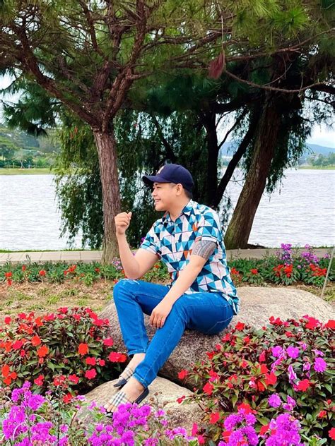 Hot Boy Tr S A N M Sau Th Ch Th C Danh H I S Ng Gi P T I V Ng I Qu N Qu N