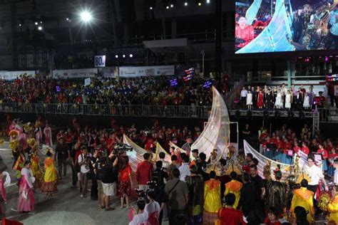 President Tony Tan And Mrs Mary Tan Arriving At Chingay