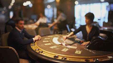 Comprendre le métier de croupier Koalax