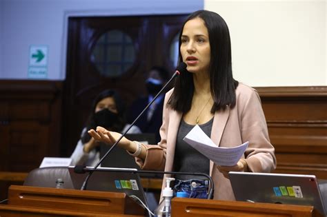 Sigrid Baz N Afirma Que Per Libre Y Partido Morado Votaron Por La