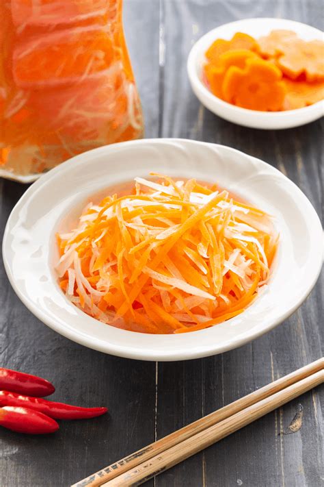 Đồ Chua Vietnamese Pickled Carrot And Daikon Wok And Kin