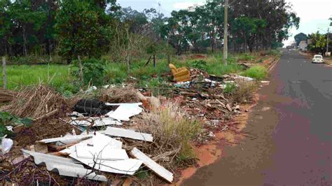 Terreno Baldio No Jardim Veraneio Vira Lix O A C U Aberto E Transtorno