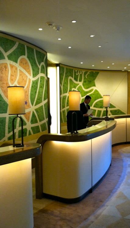 New lobby at the Beverly Hills Hotel. A fresh look...