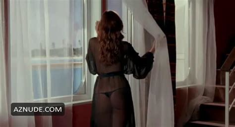 NATALE IN CROCIERA NUDE SCENES AZNude