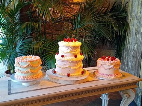 Naked Buttercream A Truly Scrumptious Cake