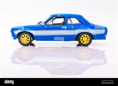 Fast Furious Ford Escort MK I RS1600 1 43 Modelo De Coche Vista