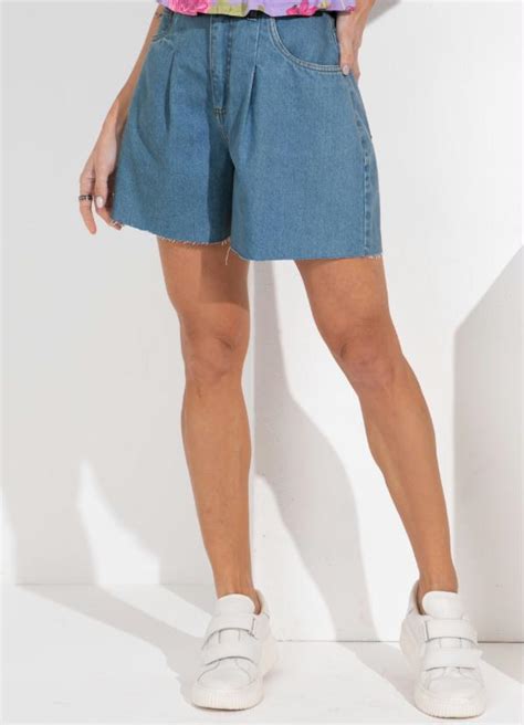 Short Jeans Pregas E Bolsos Funcionais Quintess