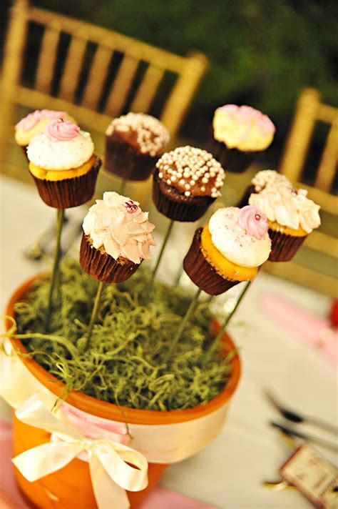 Ideas 85 Of Wedding Cupcake Bouquet Centerpiece Wrirhuijik