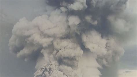 東加海底火山3天噴發 太平洋多國發海嘯警報