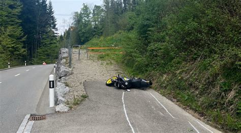 Gähwil SG Selbstunfall mit Motorrad Polizeinews ch