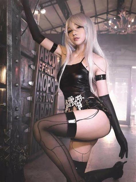 Nier Automata Character A Cosplay Cosplayer Aza Miyuko Scrolller