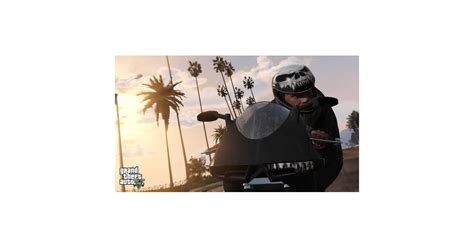 Petite balade à moto dans GTA 5 Purebreak