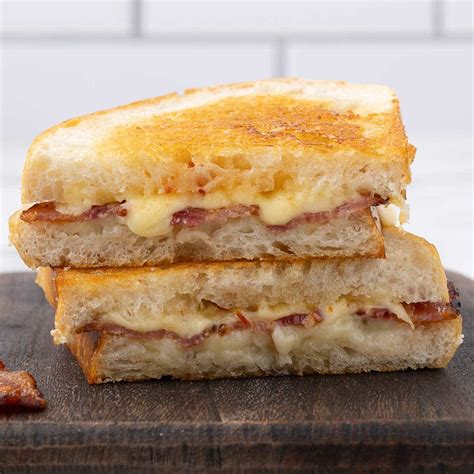 Havarti Grilled Cheese With Bacon And Jalapeno Jelly Cooking Up Memories