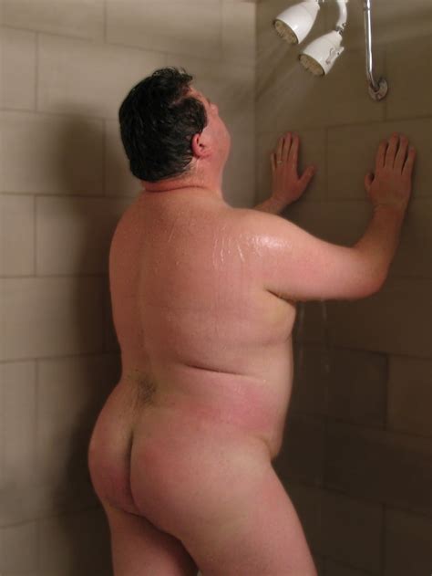 Chubby Guy In The Shower 7 Pics Xhamster