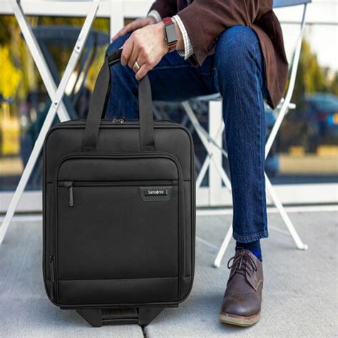 Samsonite Classic Business 2.0 Travel/Luggage Case (Briefcase) for 15.6" Travel, Notebook ...