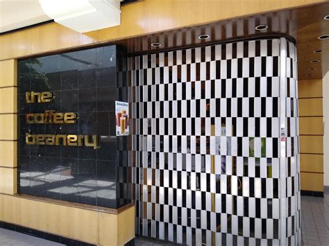 The Coffee Beanery at Concord Mall in Delaware, a "temp" closure. Taken