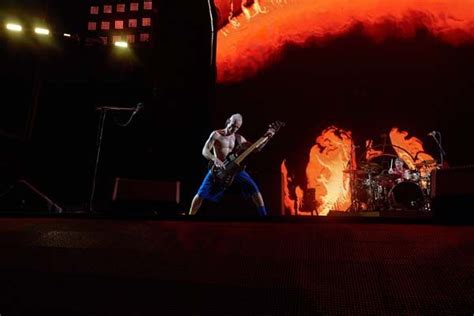 Red Hot Chili Peppers European Tour First Night Photos And Setlist Louder
