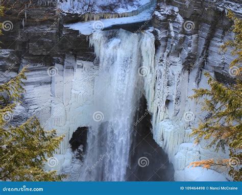 Taughannock Falls 215 Ft Drop During Winter Snow Season Stock Photo