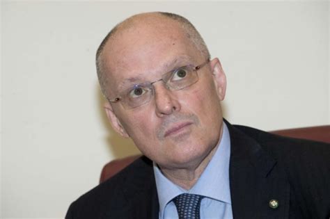 LOCKDOWN TOTALE Il Professor RICCIARDI Lo Chiede Al GOVERNO E Scoppia