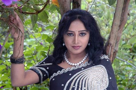 Film Actress Latest Images South Indian Actress Gayathri Hot Stills