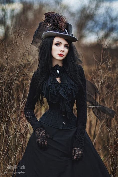 Steampunk Fashion Guide Gothic Victorian Elegance