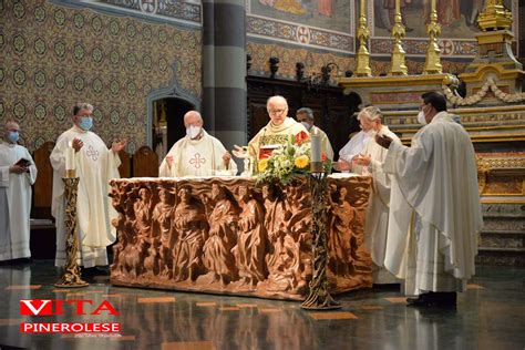 La Messa Del Sacro Cuore Con Il Vescovo Derio Diocesi Di Pinerolo