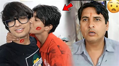 Sahil Ne Kiss Kar Diya Sourav Ko 🤣😂 Souravjoshivlogs