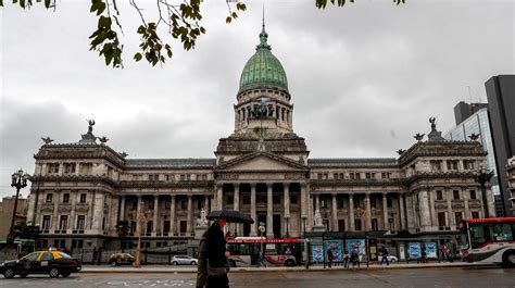 Ley ómnibus Hoy Comenzará A Tratarse En El Plenario De Comisiones De